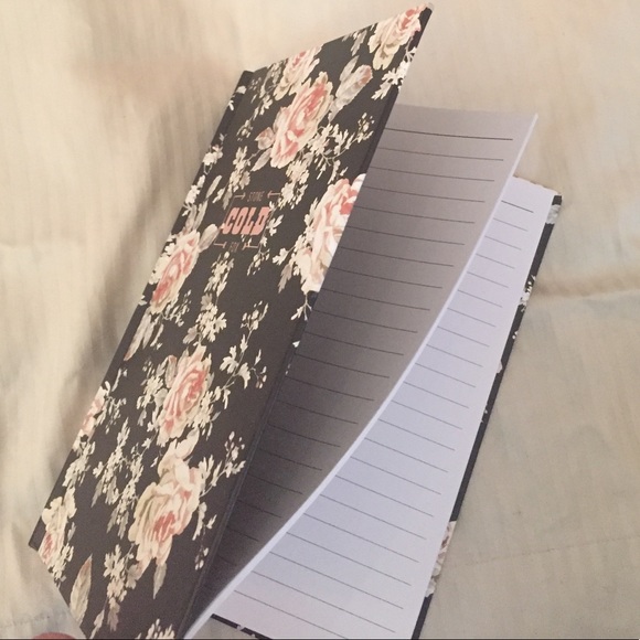Stone Cold Fox Hard Back Lined Notebook NWT - Picture 8 of 8